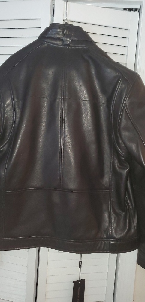 Leather jacket - Picture 2 of 3